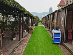 -冰冰龙虾·江湖菜·花园江景餐厅