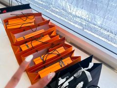-聚云奢二手奢侈品黄金手表包包回收·中古店(三里屯总店)
