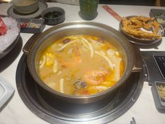 -喃喃椰·糟粕醋·椰子鸡火锅(七堡花园店)