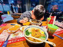 -鑫花溪牛肉米粉(印象水街都心荟店)