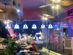 -何师烧烤·香辣蟹·川菜·30年老品牌(太古里旗舰店)