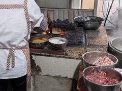 -正宗杨记普洱酸醋米线(总店)