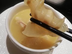 -鲜入唯煮·港式海鲜牛肉火锅(金宝街店)