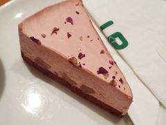 玫瑰荔枝蛋糕-矢量咖啡(万象汇店)