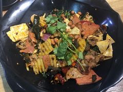 -小山城麻辣香锅(新邻生活广场店)