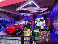 -嗨翻Hi-Fun竞技主题乐园·蹦床亲子生日轰趴(国光1937店)