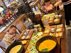 -银米·云南传统过桥米线(双廊黑金冠店)