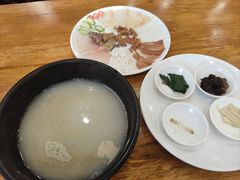 -桥香园过桥米线(国贸店)