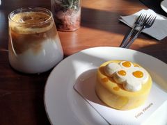-Fridi Patisserie Cafe