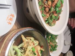 -爱碗亭·鲜炒湖南菜(壹城中心店)