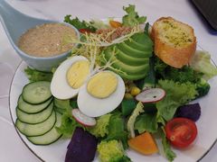 牛油果吞拿鱼沙拉-丽莎沙拉轻食餐厅(国贸店)