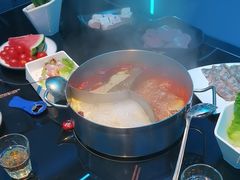 -唯爱KTV聚会餐厅(仙林东城汇店)