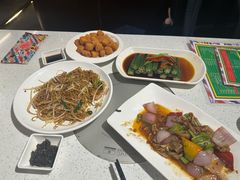 -肥仔文澳门猪骨煲(南京西路店)