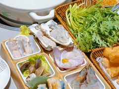 海鲜拼盘-四点金粥底火锅(沂州里店)