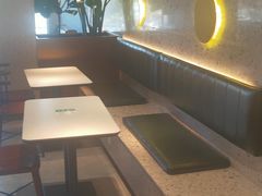 -德克士(亚中商城店)