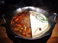 台式麻辣锅-湊湊火锅·茶憩(杭州湖滨银泰in77店)