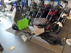 -五羊本田电动上海浦东店