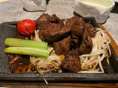 -穹六人间 people 6(岳阳路店)
