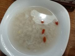 -徽湘园和马路串串火锅