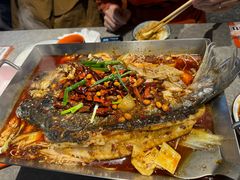 -鸣记脆皮烤鱼·海鲜烤鱼(马栏店)
