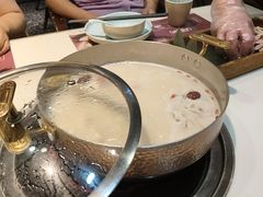 -洪氏嗨捞·猪肚鸡火锅(阳光天地店)