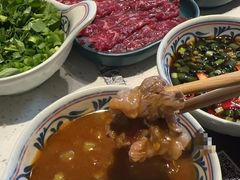 -牛村来人潮汕牛肉火锅(西单店)