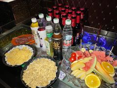 -GAGA主题量贩式KTV平价店(工大店)