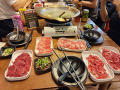 -天成·潮州牛肉脆肉鱼生蚝自助火锅