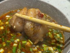 -肖肖酸萝卜鱼火锅(总店)