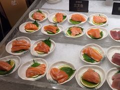 -雍容荟帝王蟹活龙虾展台自助(IFS黑金店)