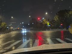 -上海东驰奔驰4S店