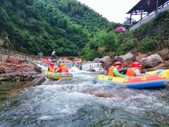 -安吉龙王山峡谷漂流