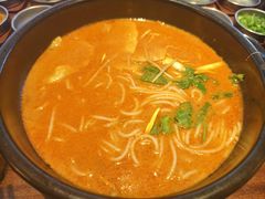 -银米·云南传统过桥米线(双廊黑金冠店)