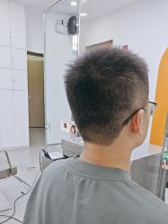 -首脑美发沙龙