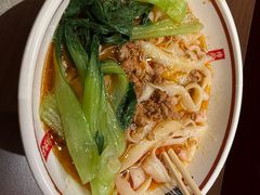 -顺溜·手工刀削面·黑金店(铜锣湾店)