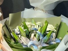 -谷莠子花艺·气球派对·绿植造景·花艺沙龙(金光华广场店)