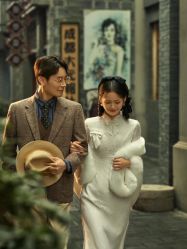 -喜爱高定婚纱摄影