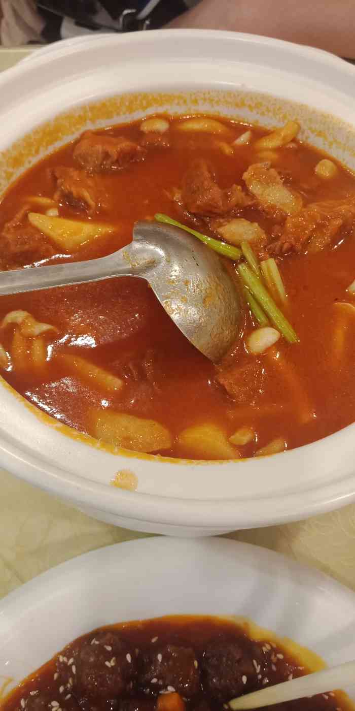 京都饺子二部(建设南路店)-"很实惠的地方,家常菜味道不错,量也足.饺.