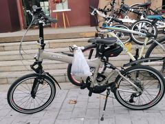 -道路口单车爱瓦士dahon大行