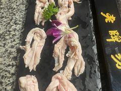 -老牌坊云南鱼豆花火锅(哈西万达店)