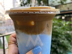 地球拿铁-M Stand(上海人民广场来福士店)