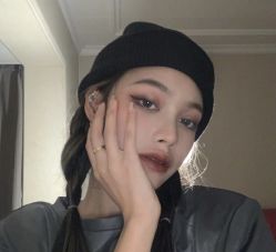 -AYO SALON