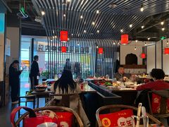 -尚尚仙·酸汤猪手·猪肚鸡火锅(华联万柳购物中心店)