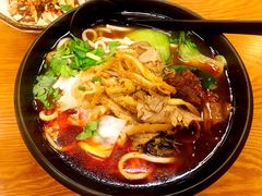 -鑫花溪牛肉米粉(凤凰街创始总店)