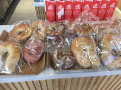 -焙丽拾光(麦凯乐直营店)