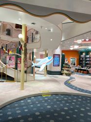 -奈尔宝家庭中心·亲子餐厅(苏州大悦城店)