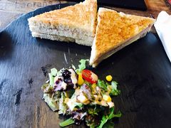 -HIGH FIVE哈福手工汉堡(桂林路店)