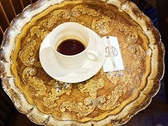 精美的茶盘和单品手冲咖啡-RUMORS COFFEE ROASTERY鲁马滋咖啡(湖南路店)