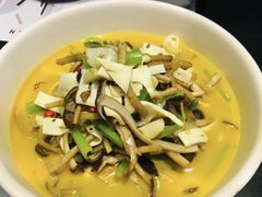 茶树菇煲黄喉-渔芙南(三里屯店)