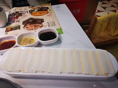 -洪氏嗨捞·广东猪肚鸡·椰子鸡火锅(西咸万象城店)